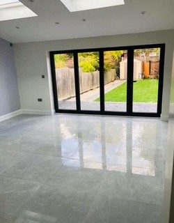 Extension interior