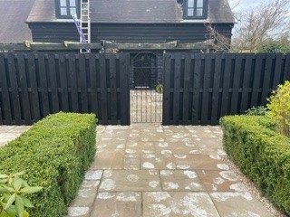 Hit-and-miss fence and gate